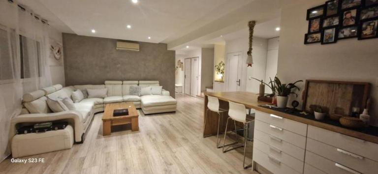 Villa familiale spacieuse avec piscine et climatisation à 10 minutes des plages - Ferienwohnung Lattes