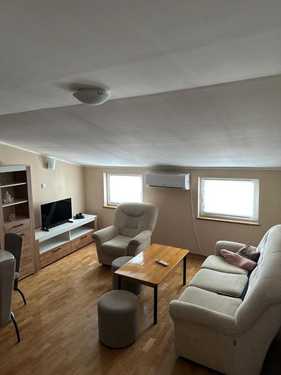 Daisy2 - B&B Šabac