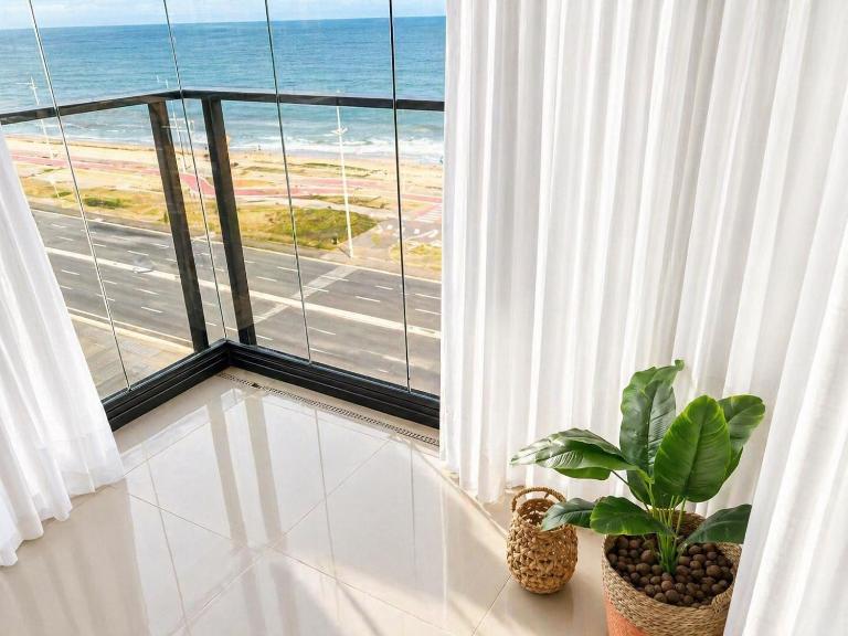 Vista Infinita em Salvador, Frente Mar Jardim dos namorados - B&B Salvador
