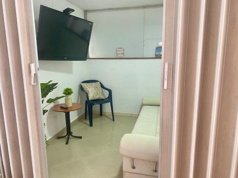 Spacious and bright Wi-Fi 400 Good location Laureles - Ferienwohnung Medellín