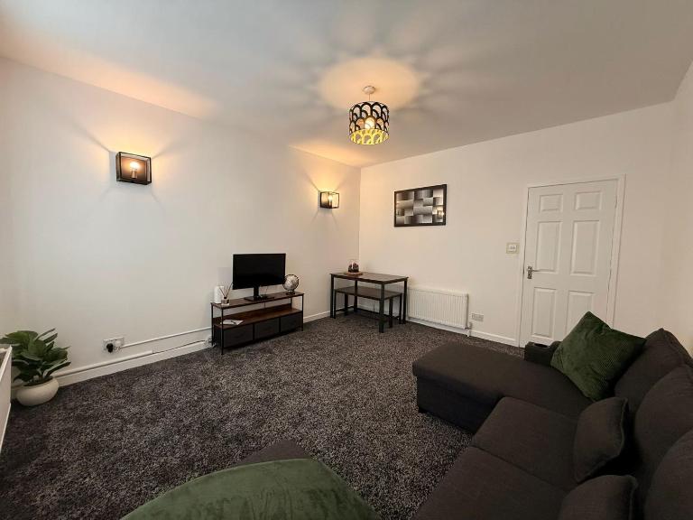 Modern 2 Bed Flat Blyth - B&B Blyth