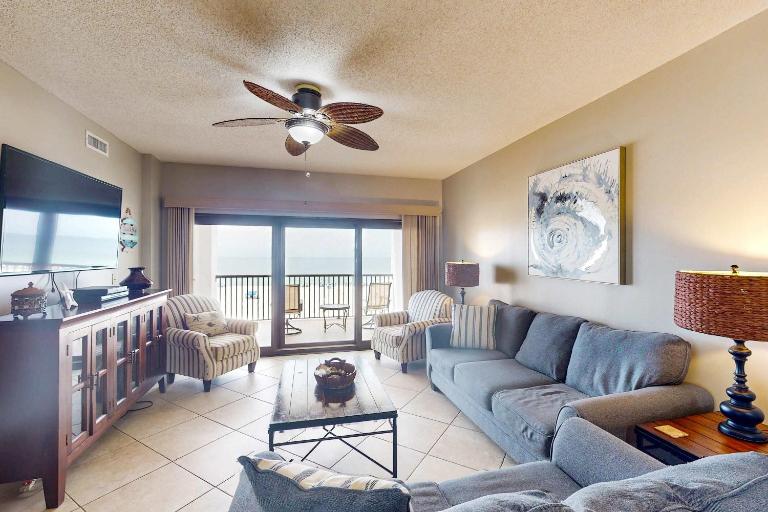 Beachfront condo with shared Gulf front outdoor pool heated indoor pool & sauna - Chambres d'hôtes Orange Beach