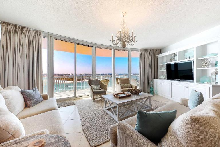 Gulf-front 8th-floor Condo with balcony pool hot tubs & tennis courts - Ferienwohnung Orange Beach