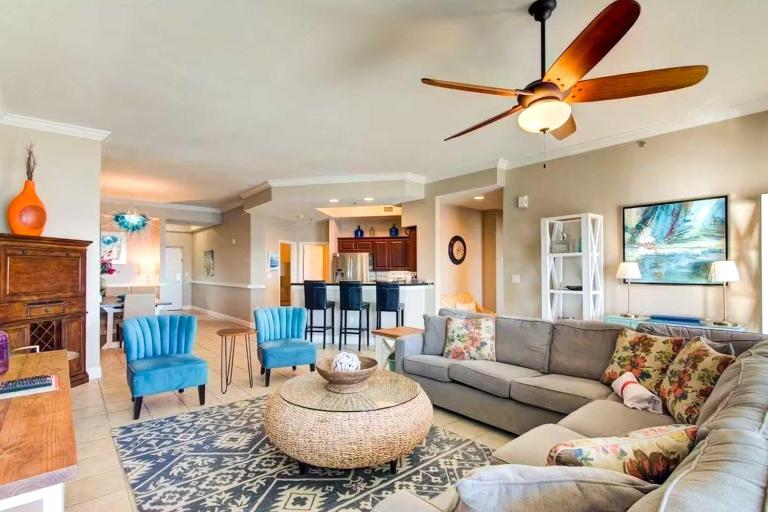 Gorgeous beachfront condo shared pool and beach access - Ferienwohnung Gulf Shores