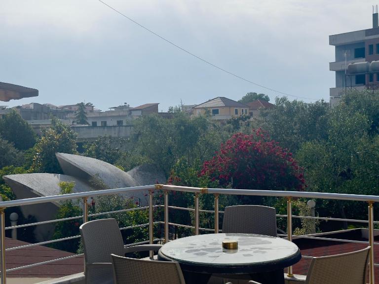 Guest House Kasa Garden - B&B Durrës