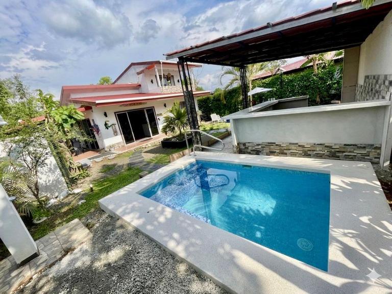 La Fortuna, Arenal`s Peak Villas - Bed and Breakfast La Fortuna