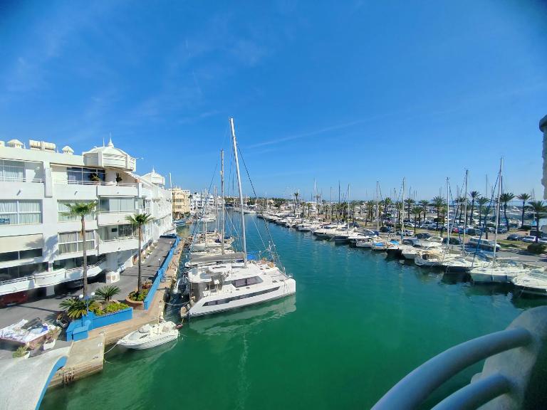 Palacio de Poniente with views - B&B Benalmádena Costa