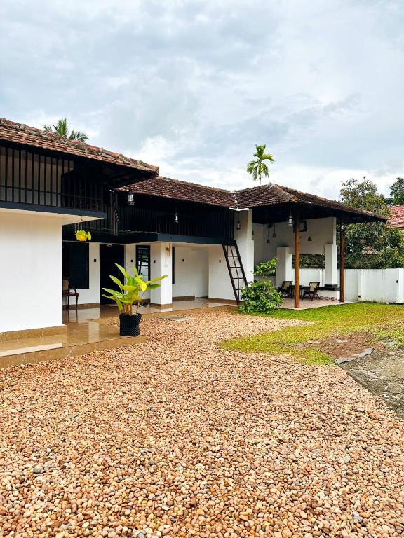 Cherys Bunglow Homestay- Rooms - Ferienwohnung Tiruvalla