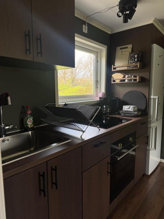 Self catering accommodation - självhushållet boende - renovated may 2026! - Bed and Breakfast Skövde