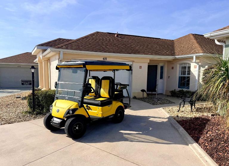 Heart of The Villages, Near Sumter Landing! 2BR-2BA New Golf Cart-Guest IDs included! - B&B The Villages