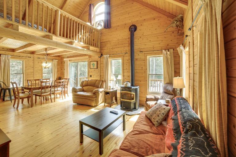 1/4 Mi to Hiawatha Forest Trails! Outdoor Retreat - B&B Wetmore
