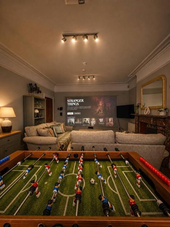 Luxury 5 Bed Beach House with Hot Tub & Cinema - B&B Bournemouth