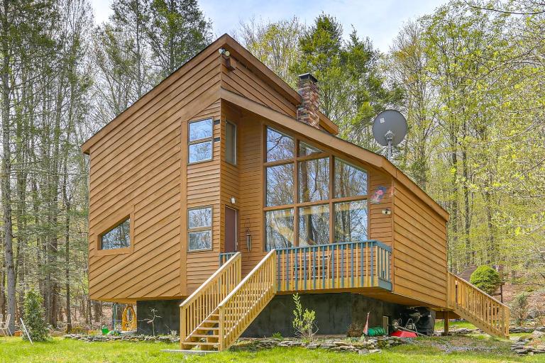 Catskills Serenity! Cozy Vintage Cabin on 10 Acres - Chambres d'hôtes Grahamsville
