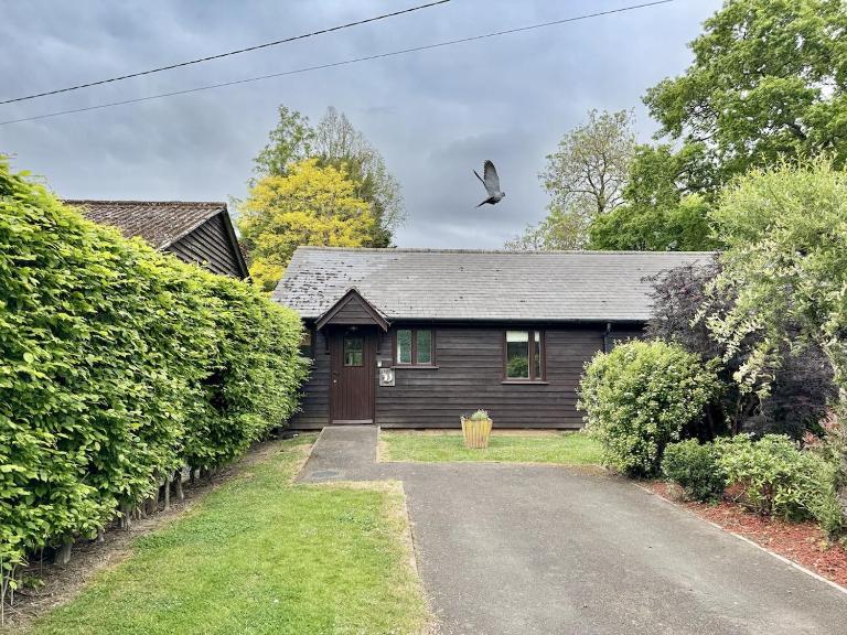 Countryside cottage near award-winning Woodchurch - B&B Woodchurch