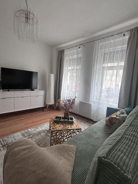 Apartment 45 - Moderne 2 Zimmer-Wohnung ruhige Lage nahe Zentrum und Bahnhof mit Küche, WLAN und Komfort - Chambres d'hôtes Wittenberge