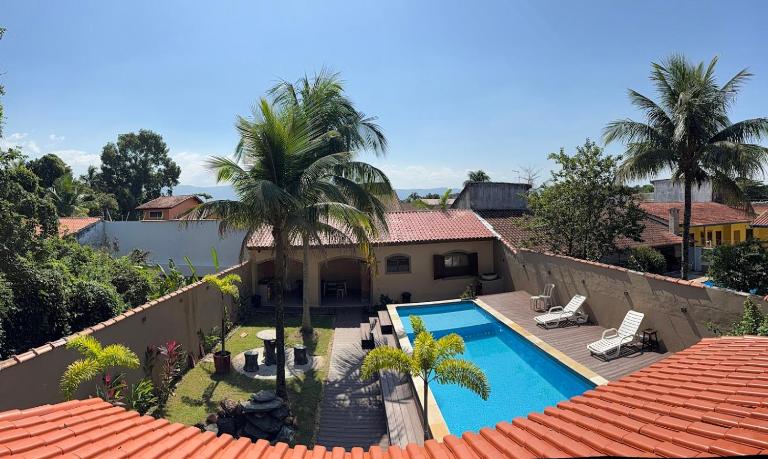 Casa com piscina - Sobrado Aconchegante - B&B Bertioga