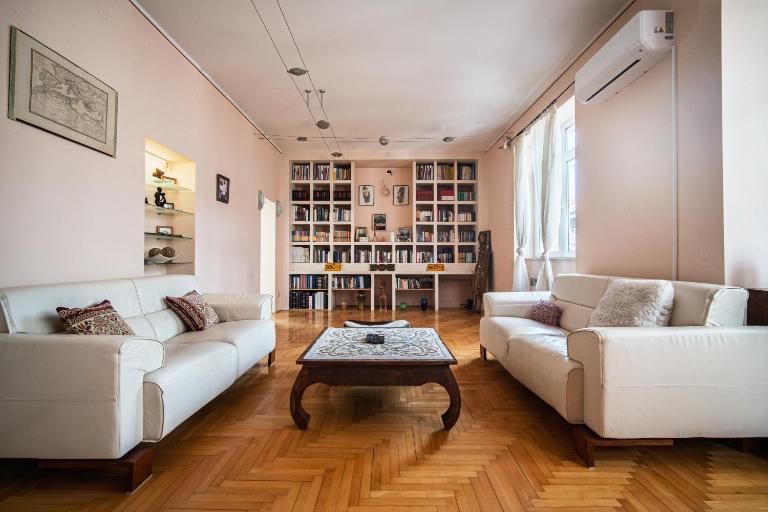 City Hall Prestige 2BDR Apartment - B&B Sarajevo