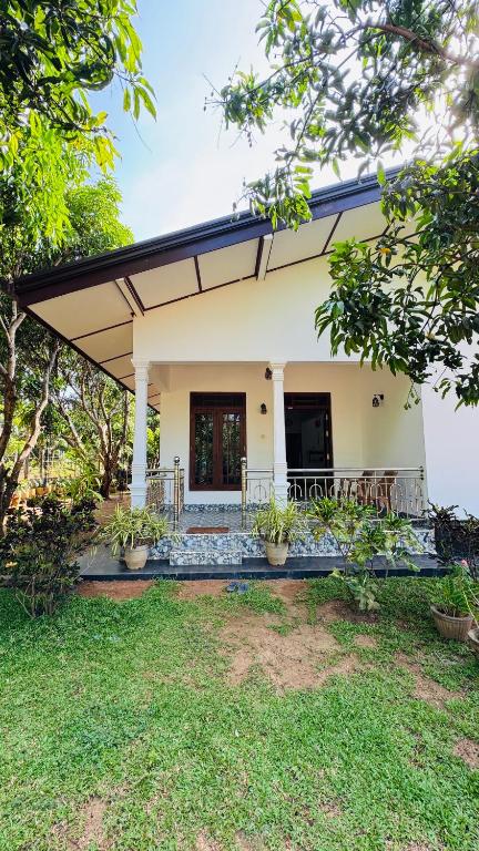 Eco Green Rest Home Stay - B&B Habarana