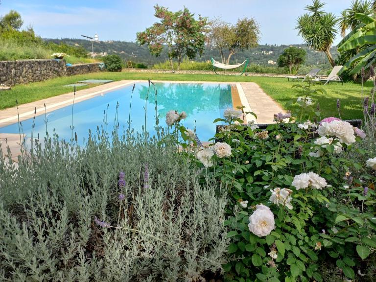 Corfu Green Escape - B&B Achílleio