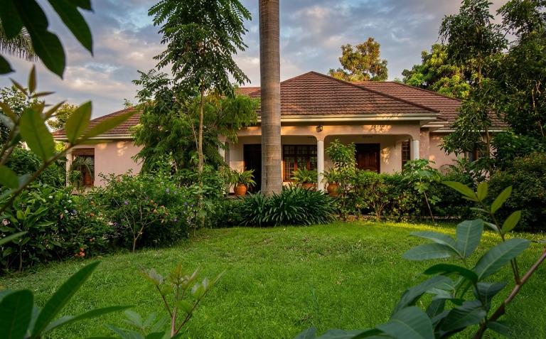 Ngaresero River House - B&B Arusha
