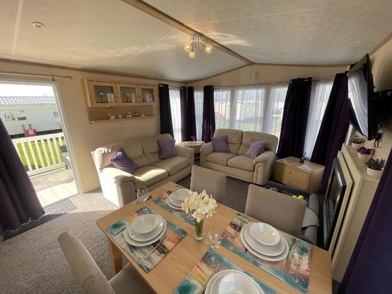 The Ivy Caravan - Dog Friendly & Fully Accessible - B&B New Hunstanton