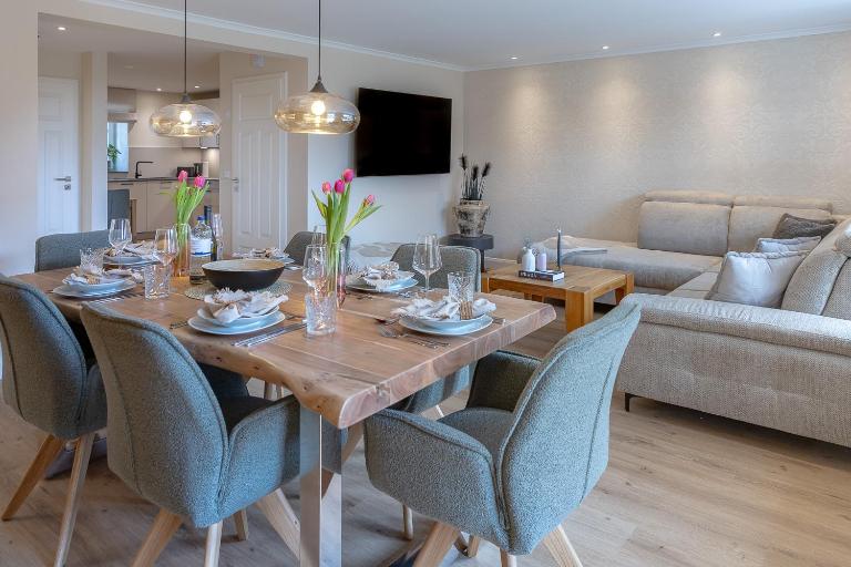 Inselnest, Alt Westerland, 120 m2 DHH, lichtdurchflutet, saniert Mai 26 - Ferienwohnung Sollwitt