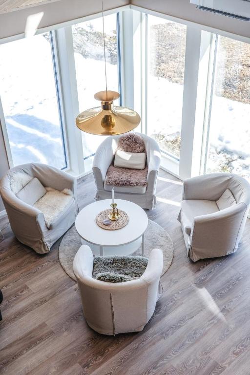 Sauna | WiFi | Wood-burning stove | BBQ | Pets OK - Bed and Breakfast Lofsdalen