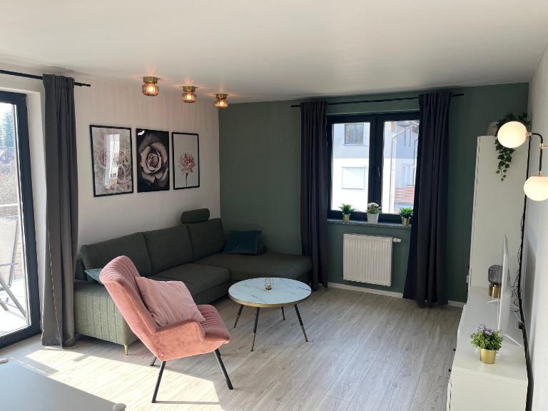 Blue Aparts Chojnik - Ferienwohnung Hirschberg im Riesengebirge