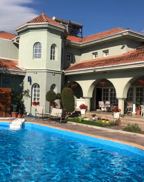 Sunny House - B&B Skopje