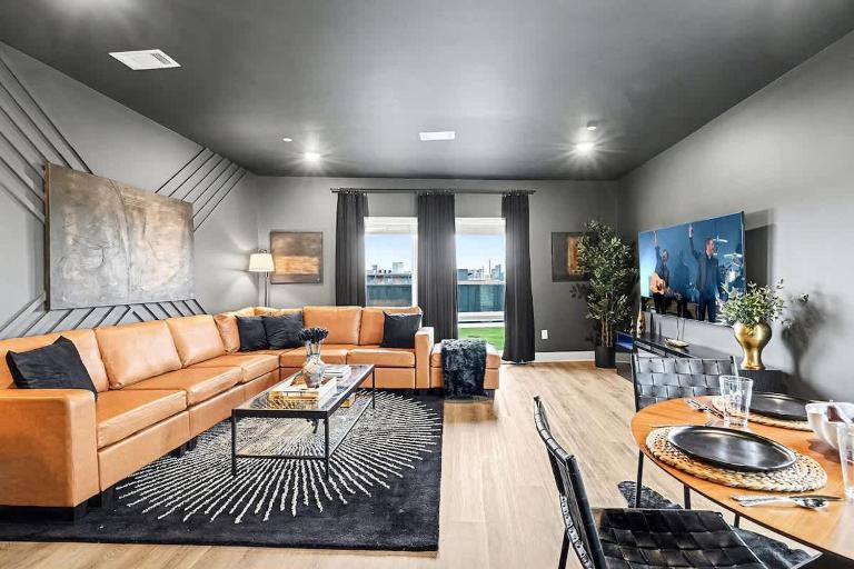 Sunset-Expansive Patio & Hot Tub-Mins to Broadway - Ferienwohnung Nashville