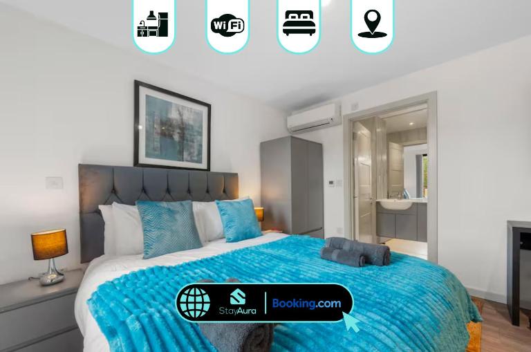 Duplex 2BR Flat with Parking Near Excellent Transport Links By Stay Aura Short Term Lets Brentford - B&B Brentford