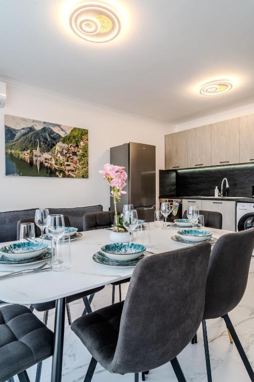 Sea View Luxury Apartments- Forest Retreat Luxury Suite - B&B Ahtopol