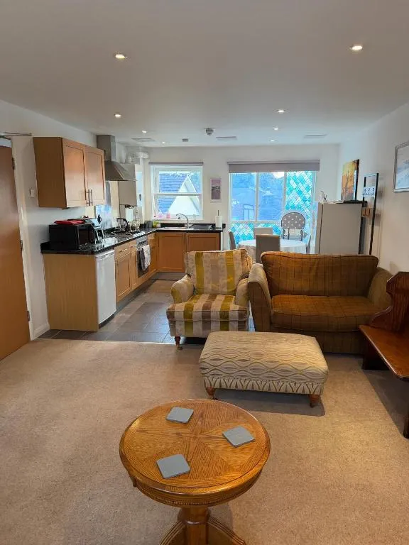 Cosy, Sleeps 6, First floor, Parking, Beautiful market town, Llani - Ferienwohnung Llanidloes