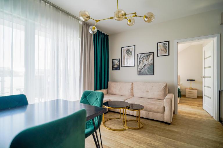 100A-40 Apartament 3-pokojowy Sunset Resort - Ferienwohnung Grzybowo