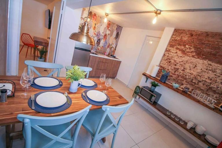 1.8 • 1st Floor • 2BR • Parking • 480SF • Urban - B&B Mayagüez