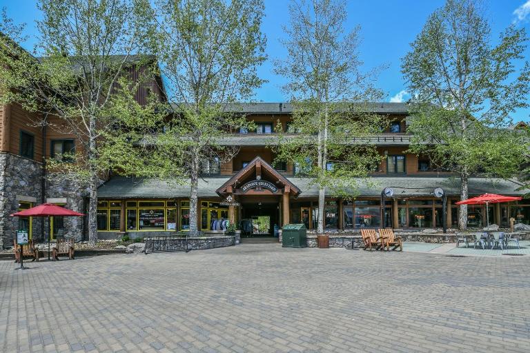 Arapahoe Lodge 8114 by SummitCove Lodging in Colorado - B&B Keystone