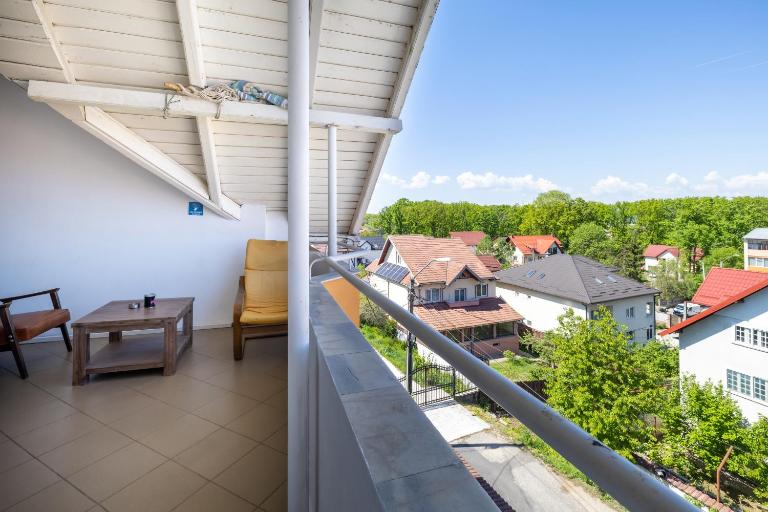 Penthouse Apartment in Leo's Villa - Bed and Breakfast Piteşti
