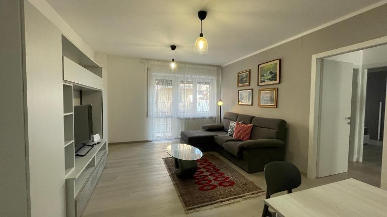 Dolomiti Appartamenti - Easy Travel Feltre - B&B Feltre
