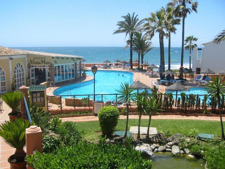 Acogedor estudio en Sitio de Calahonda DoñaLola a 2 minutos del mar - B&B Mijas Costa