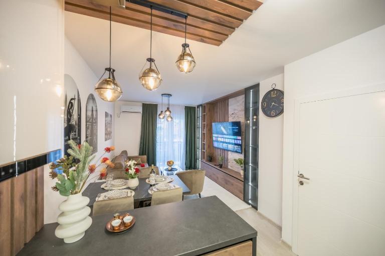 President Lux Apartment Centar - Ferienwohnung Banja Koviljača