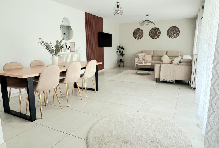 Maison Bohème Chic avec extérieur - cœur D'Auxerre - Chambres d'hôtes Auxerre
