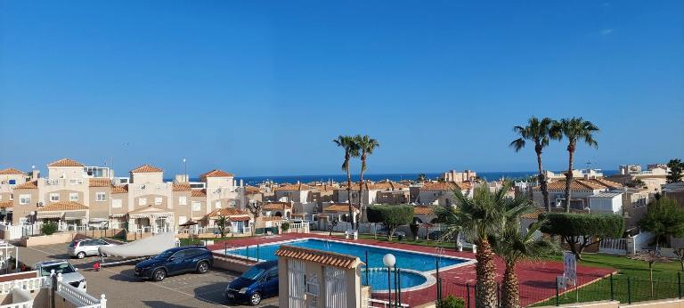 Blue Infinity Apartment - Ferienwohnung Torrevieja