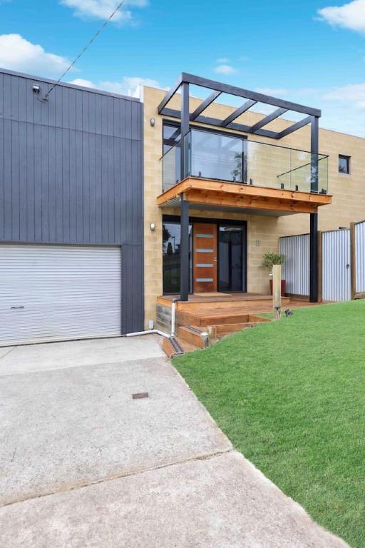 Ocean Escape- 5 Bedroom, 3 bath- Sleeps 11 - Chambres d'hôtes Ocean Grove