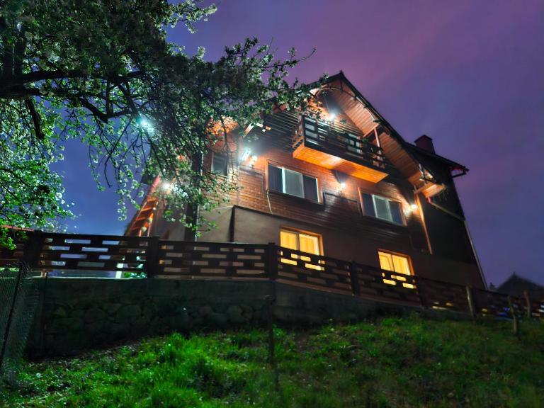 Pensiunea Cabana Viselor ,Apuseni - B&B Vadu Moţilor