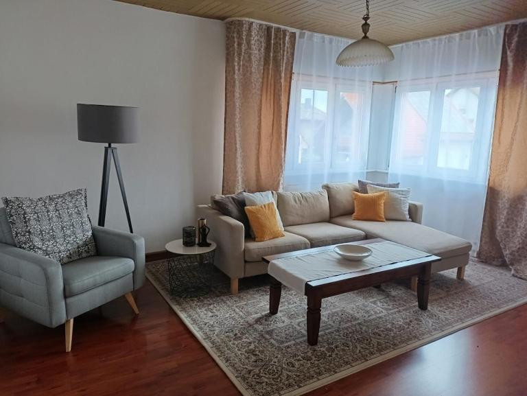 Gemütliche Ferienwohnung - B&B Philippsburg