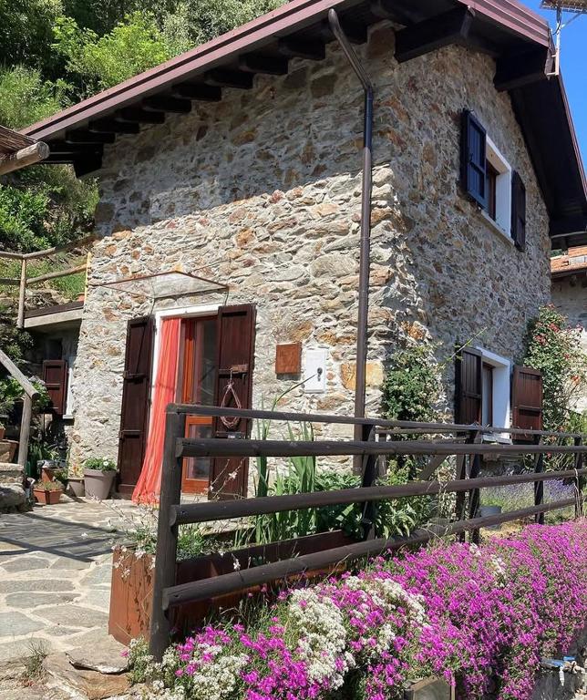 Baita LoKa-Baita panoramica tra Lago di Como e Grigna - B&B Bellano