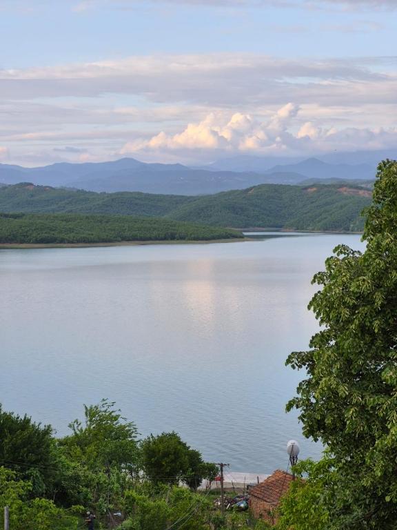 Lakeview Ulez - B&B Ulëz