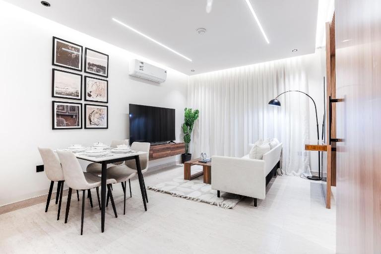Elegant 1BR Apartment in Al Sulimaniyah NZL287 - B&B Riad