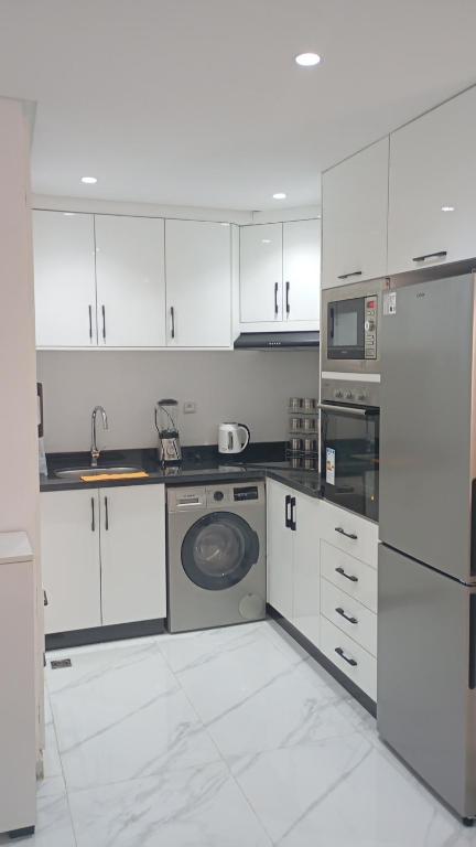 Chic appartement calme à une minute à pied de la plage - B&B Kenitra
