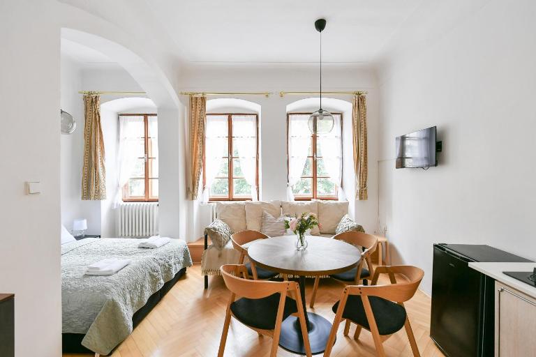 TINY HOUSE Old Town - Bed and Breakfast Praag